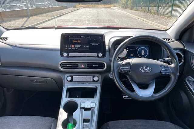 Hyundai KONA 64kWh Premium SUV 5dr Electric Auto (10.5kW Charger) (204 ps)