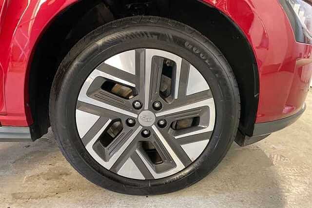 Hyundai KONA 64kWh Premium SUV 5dr Electric Auto (10.5kW Charger) (204 ps)