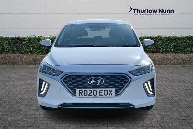 Hyundai IONIQ 1.6 h-GDi Premium Hatchback 5dr Petrol Hybrid DCT Euro 6 (s/s) (141 ps) White