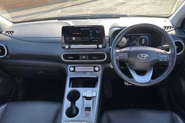 Hyundai KONA 64kWh Ultimate SUV 5dr Electric Auto (10.5kW Charger) (204 ps) Black