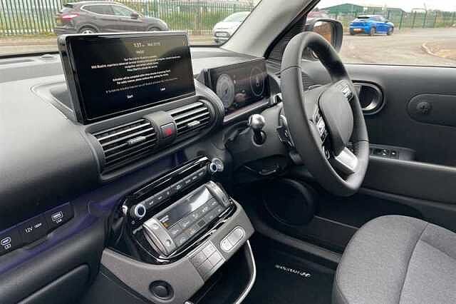 Hyundai INSTER Long Range 49kWh 02 SUV 5dr Electric Auto (115 ps) Abyss Black