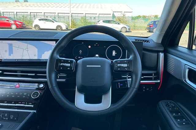 Hyundai SANTA FE 1.6 T-GDi 13.8kWh Premium SUV 5dr Petrol Plug-in Hybrid Auto 4WD Euro 6 (s/s) (7 Black