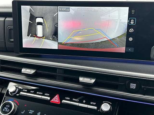 Hyundai SANTA FE 1.6 T-GDi 13.8kWh Calligraphy SUV 5dr Petrol Plug-in Hybrid Auto 4WD Euro 6 (s/s