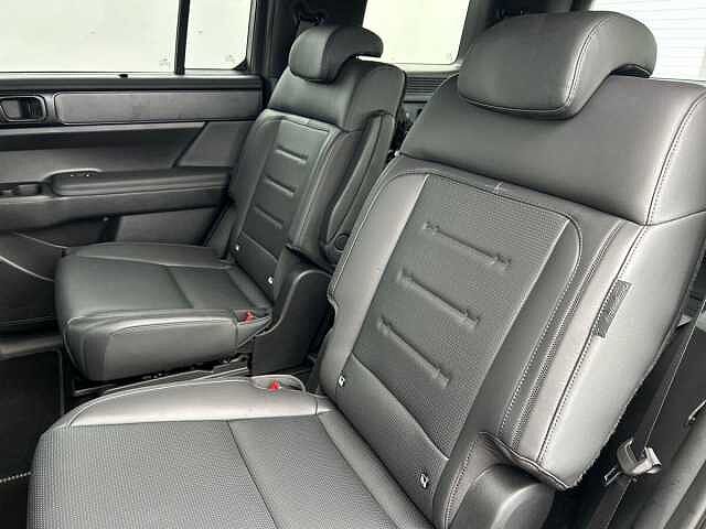 Hyundai SANTA FE 1.6 T-GDi 13.8kWh Calligraphy SUV 5dr Petrol Plug-in Hybrid Auto 4WD Euro 6 (s/s