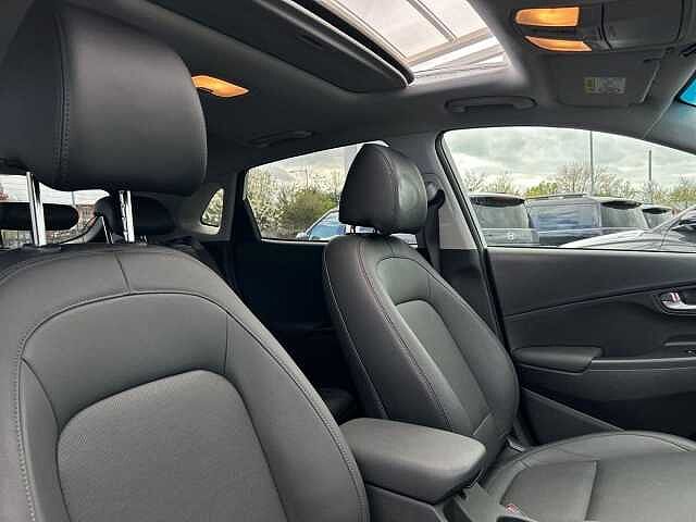 Hyundai KONA 1.6 h-GDi Ultimate SUV 5dr Petrol Hybrid DCT Euro 6 (s/s) (141 ps)