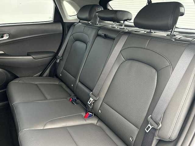 Hyundai KONA 1.6 h-GDi Ultimate SUV 5dr Petrol Hybrid DCT Euro 6 (s/s) (141 ps)