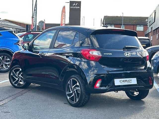 Hyundai I10 1.0 Premium Hatchback 5dr Petrol Manual Euro 6 (s/s) (63 ps) Black