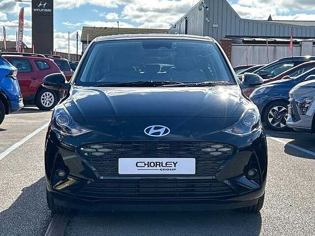 Hyundai I10 1.0 Premium Hatchback 5dr Petrol Manual Euro 6 (s/s) (63 ps) Black