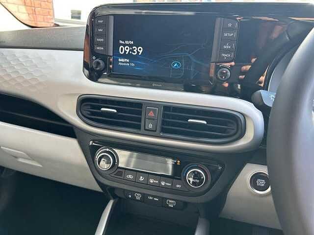 Hyundai I10 1.0 Premium Hatchback 5dr Petrol Manual Euro 6 (s/s) (63 ps) Black
