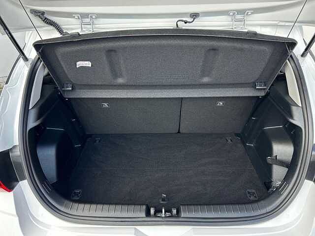 Hyundai I20 1.0 T-GDi Tech Line Hatchback 5dr Petrol DCT Euro 6 (s/s) (90 ps) White