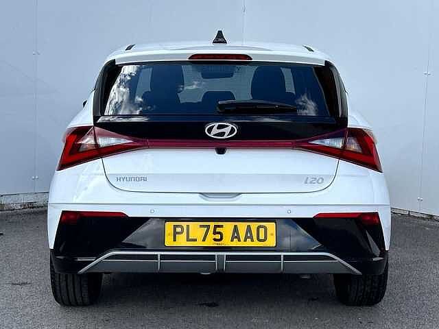 Hyundai I20 1.0 T-GDi Tech Line Hatchback 5dr Petrol DCT Euro 6 (s/s) (90 ps) White