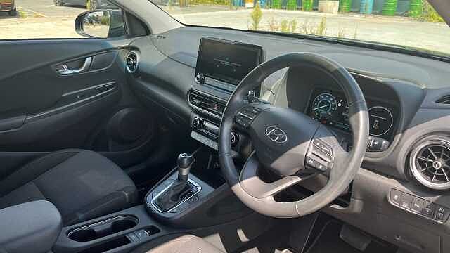 Hyundai KONA 1.6 GDi Hybrid Premium 5dr DCT Black