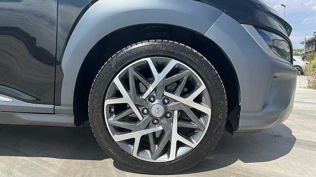 Hyundai KONA 1.6 GDi Hybrid Premium 5dr DCT Black