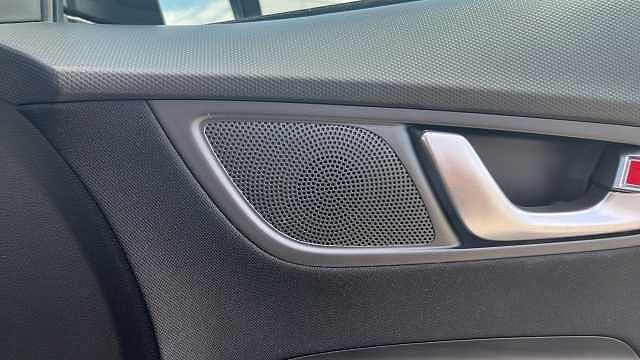 Hyundai KONA 1.6 GDi Hybrid Premium 5dr DCT Black