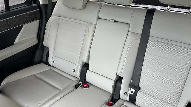 Hyundai SANTA FE 1.6 TGDi 239 Hybrid Ultimate 5dr Auto