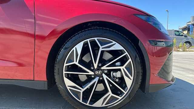 Hyundai IONIQ 6 168kW Ultimate 77kWh 4dr Auto Red