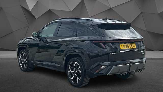 Hyundai TUCSON 1.6T Plug-in Hybrid N Line 5dr Auto Black