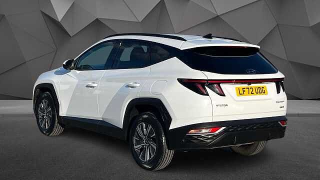 Hyundai TUCSON 1.6 TGDi Hybrid 230 SE Connect 5dr 2WD Auto White
