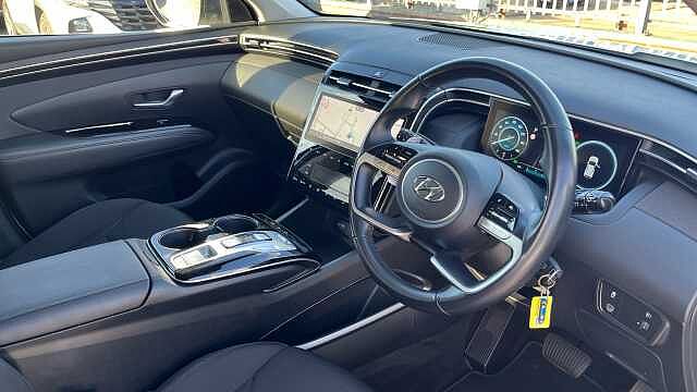 Hyundai TUCSON 1.6 TGDi Hybrid 230 SE Connect 5dr 2WD Auto White