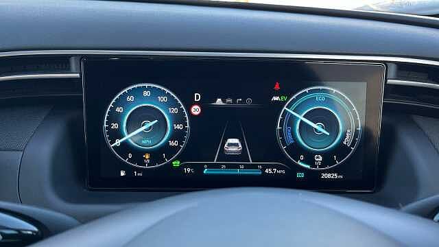 Hyundai TUCSON 1.6 TGDi Hybrid 230 SE Connect 5dr 2WD Auto White