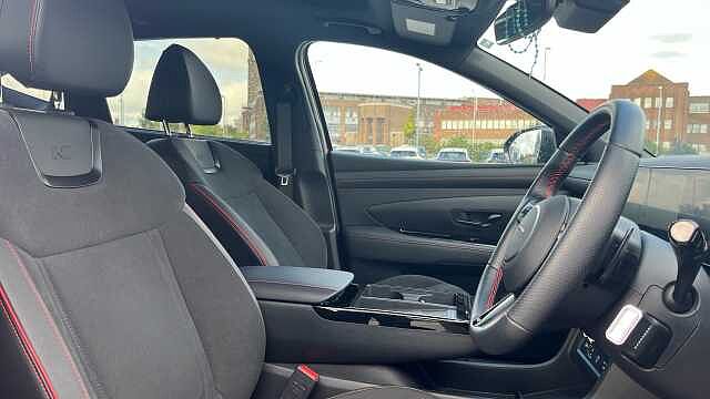 Hyundai TUCSON 1.6T Hybrid N Line S 5dr Auto Red
