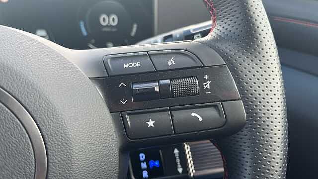 Hyundai TUCSON 1.6T Hybrid N Line S 5dr Auto Red