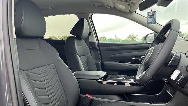 Hyundai TUCSON 1.6T Hybrid Premium 5dr Auto Grey