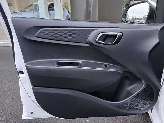 Hyundai I10 1.2 Premium Euro 6 (s/s) 5dr White