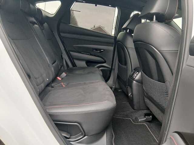 Hyundai TUCSON 1.6 T-GDi 13.8kWh N Line S Auto Euro 6 (s/s) 5dr White