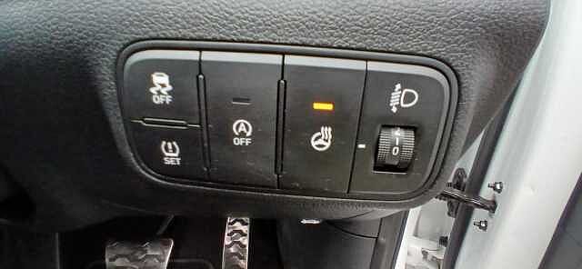 Hyundai BAYON 1.0 T-GDi Black Line DCT Euro 6 (s/s) 5dr White