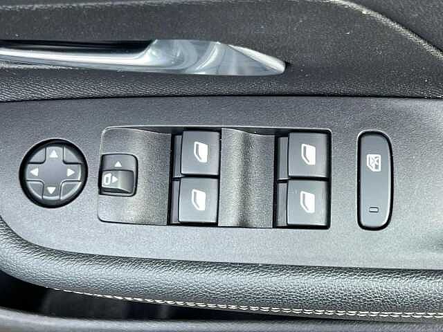 Vauxhall Mokka Electric 50kWh Ultimate Auto 5dr