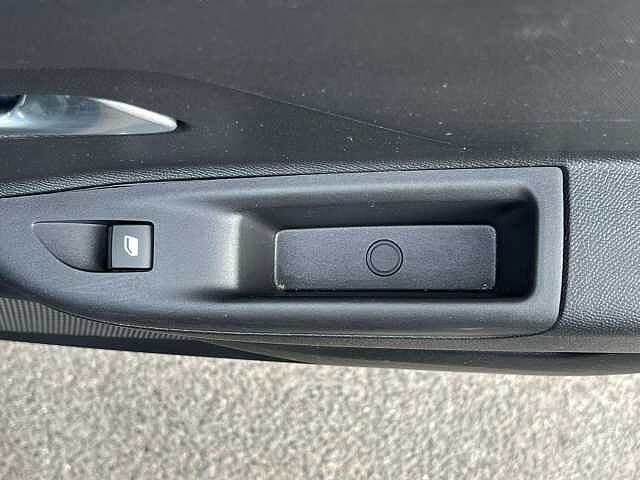 Vauxhall Mokka Electric 50kWh Ultimate Auto 5dr