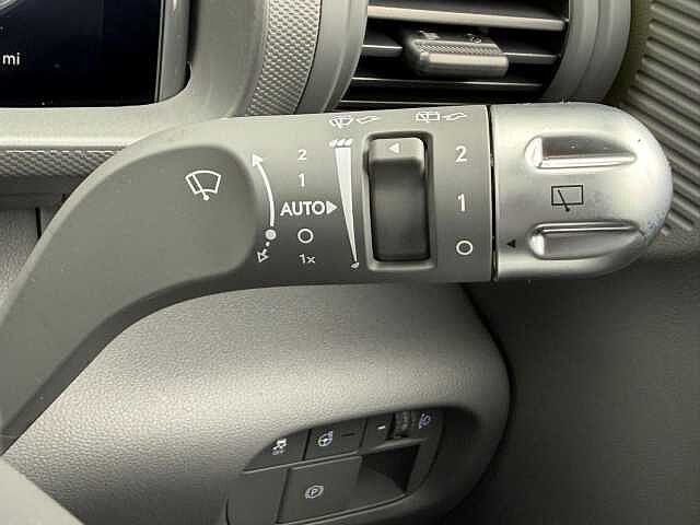 Hyundai INSTER Long Range 49kWh Cross Auto 5dr Beige