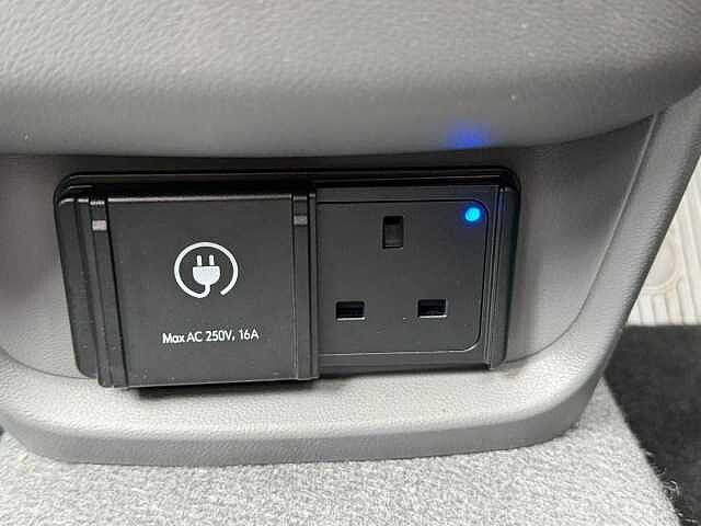 Hyundai INSTER Long Range 49kWh Cross Auto 5dr Beige