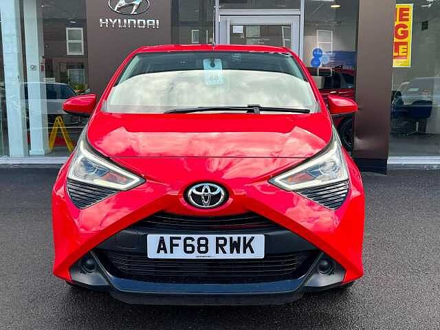 Toyota AYGO 1.0 VVT-i x-play Euro 6 5dr