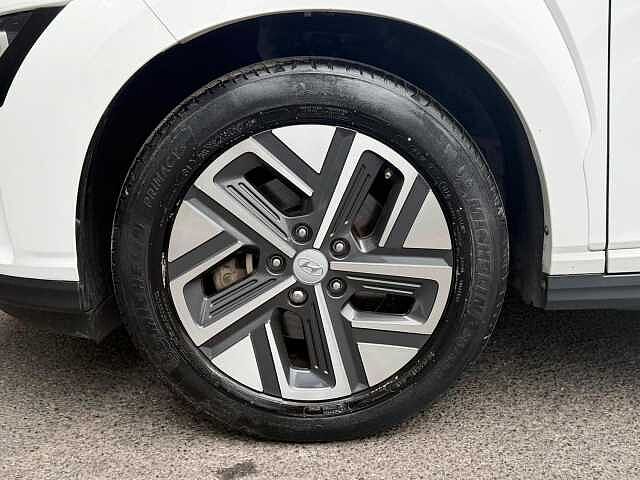 Hyundai KONA 64kWh Premium Auto 5dr (10.5kW Charger)