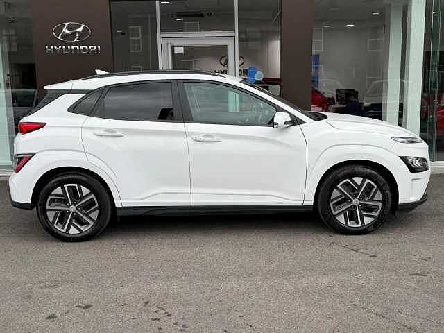 Hyundai KONA 64kWh Premium Auto 5dr (10.5kW Charger)