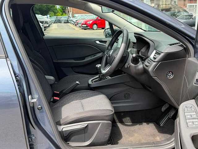 Renault Clio 1.0 TCe Evolution Euro 6 (s/s) 5dr