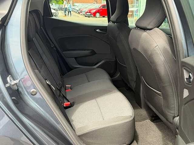 Renault Clio 1.0 TCe Evolution Euro 6 (s/s) 5dr