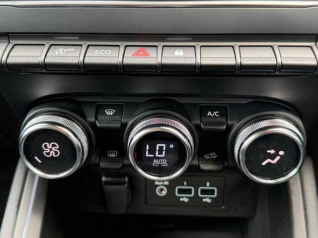 Renault Clio 1.0 TCe Evolution Euro 6 (s/s) 5dr