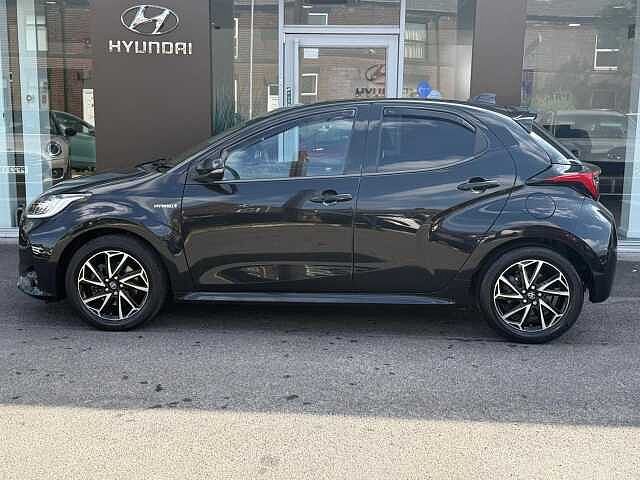 Toyota Yaris 1.5 VVT-h Design E-CVT Euro 6 (s/s) 5dr