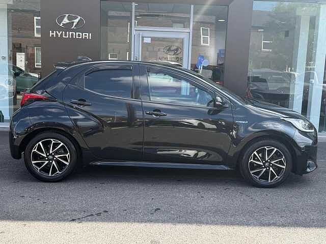 Toyota Yaris 1.5 VVT-h Design E-CVT Euro 6 (s/s) 5dr