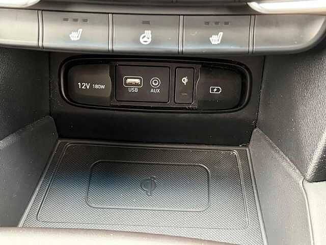 Hyundai Santa Fe 2.2 CRDi Premium SUV 5dr Diesel Auto 4WD Euro 6 (s/s) 7 Seat (200 ps)