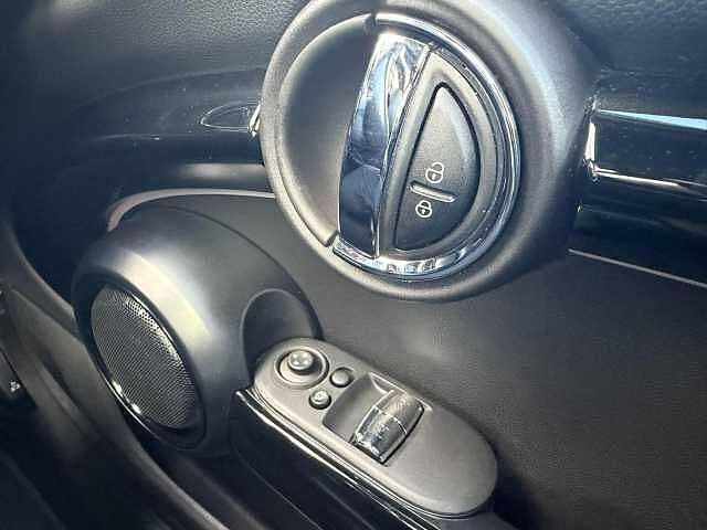 MINI Electric Hatch Cooper SE 32.6kWh Level 3 Auto 3dr