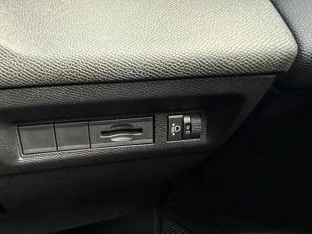 Peugeot 308 SW 1.2 PureTech Allure Premium EAT Euro 6 (s/s) 5dr