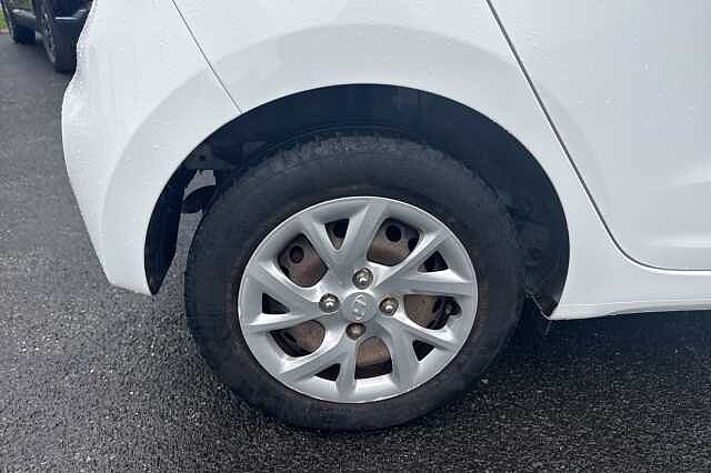 Hyundai I10 1.2 SE 5dr White