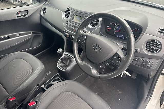 Hyundai I10 1.2 SE 5dr White