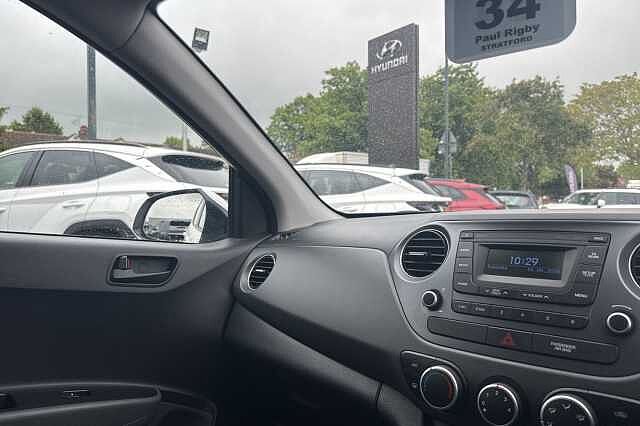 Hyundai I10 1.2 SE 5dr White