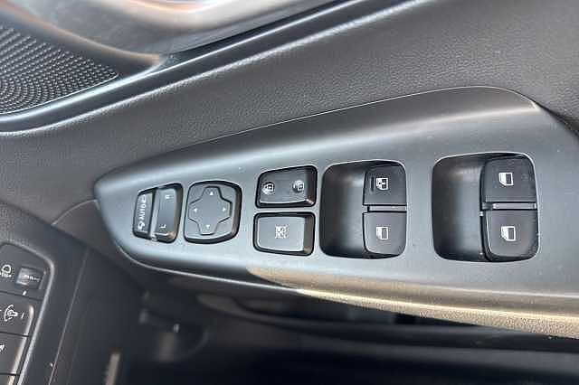 Hyundai KONA 1.6 GDi Hybrid Ultimate 5dr DCT