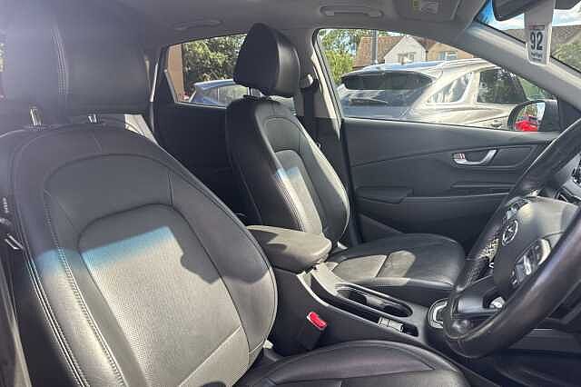 Hyundai KONA 1.6 GDi Hybrid Ultimate 5dr DCT